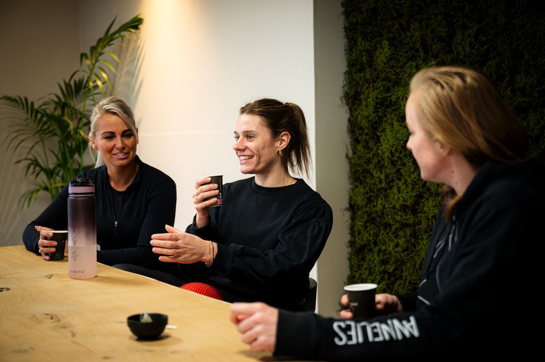 Kennismakingsgesprek onder het genot van koffie bij FIT Progression